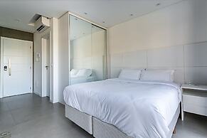 ZEE Studios a 200m da beira-mar norte