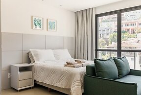 ZEE Studios a 200m da beira-mar norte