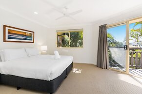 Bayside Court Apartments