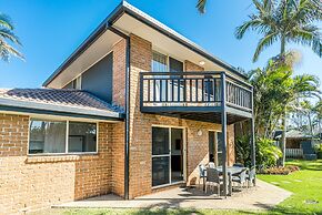 Bayside Court Apartments