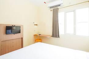 Pratisarawirya Guesthouse by ecommerceloka