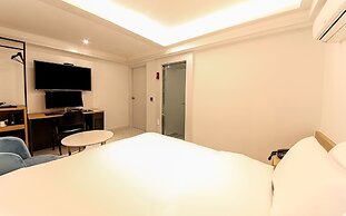 Busan Seomyeon Business Hotel J7