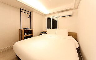 Busan Seomyeon Business Hotel J7