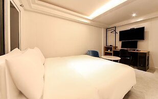 Busan Seomyeon Business Hotel J7