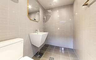 Busan Seomyeon Business Hotel J7