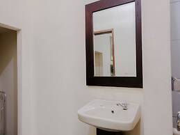 Hotel Mahkota Plengkung