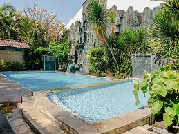 Hotel Mahkota Plengkung