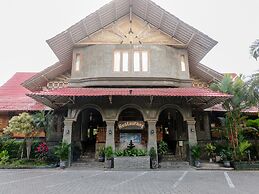Hotel Mahkota Plengkung