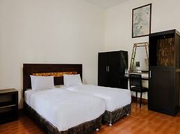 Hotel Mahkota Plengkung