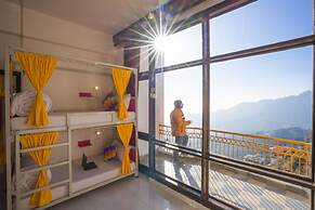 goSTOPS Mussoorie Picture Palace - Hostel