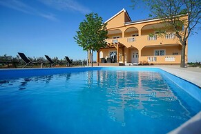 Pool Villa Sofija