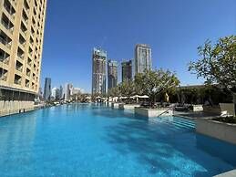 Amazing Stay & Burjview at The Address Dubai Mall