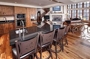 Beaver Creek Pines 4 Bedroom Ski in, Ski out Vacation Rental With Rest