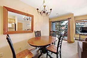3 Bedroom Ski in Condo Only One Block From Historic Downtown, Shopping