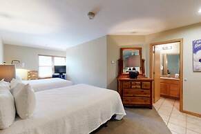 3 Bedroom Ski in Condo Only One Block From Historic Downtown, Shopping