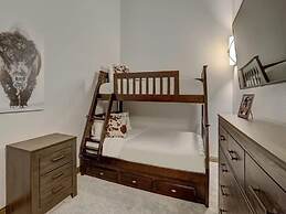 4 Bedroom Ski in Condo Only One Block From Historic Downtown, Shopping