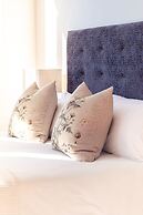 Newkings Boutique Hotel