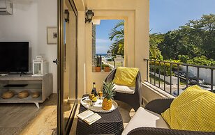 Playa Laguna Beach Condos