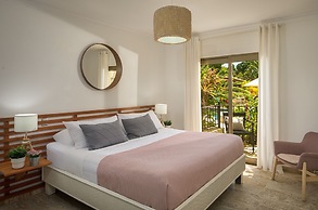 Playa Laguna Beach Condos