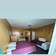 Boardwalk Sand & Surf Inn Oceanfront