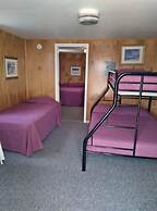 Boardwalk Sand & Surf Inn Oceanfront