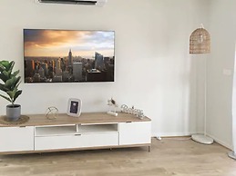 New Torquay Beaches Deakin Uni Hospitals