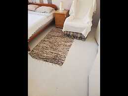 Cozy Demi Suite In Friendly House