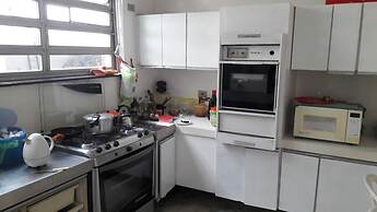 Cozy Demi Suite In Friendly House