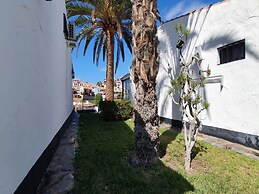 Central Apartment With Sea Views
