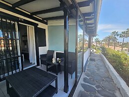 Central Apartment With Sea Views