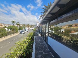 Central Apartment With Sea Views