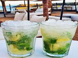 Central Apartment With Sea Views