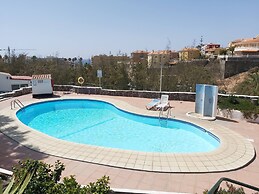 Central Apartment With Sea Views