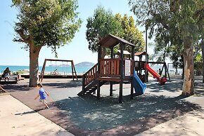 Dinky Home Air-conditioned Penthouse With sea View Terrace