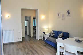 Dinky Home Air-conditioned Penthouse With sea View Terrace