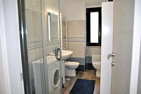 Dinky Home Air-conditioned Penthouse With sea View Terrace