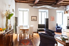 Luxury Trevi Apartment