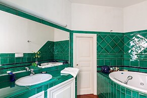 Luxury Trevi Apartment