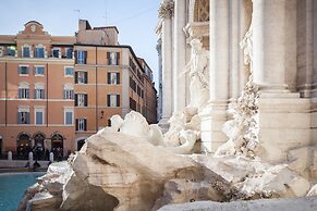 Luxury Trevi Apartment