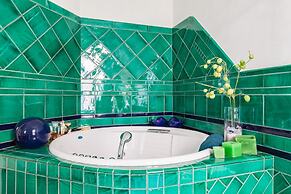 Luxury Trevi Apartment