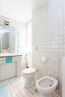 Beautiful Roman Apartment Next To Trevi Fountain