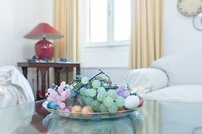 Beautiful Roman Apartment Next To Trevi Fountain