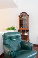 Beautiful Roman Apartment Next To Trevi Fountain