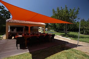 Outstanding Villa With Heated Pool