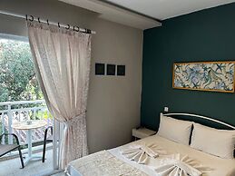 Room in Studio - Beautiful Room in Limenaria, Only Five Minutes Away F