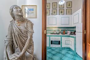 Upscale Central Amalfi Apartment In 19th-century Building