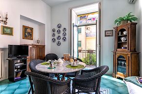 Upscale Central Amalfi Apartment In 19th-century Building