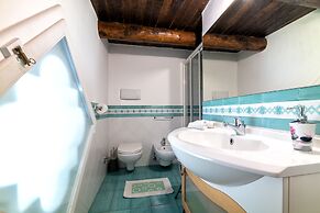 Upscale Central Amalfi Apartment In 19th-century Building