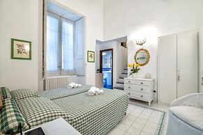 Upscale Central Amalfi Apartment In 19th-century Building