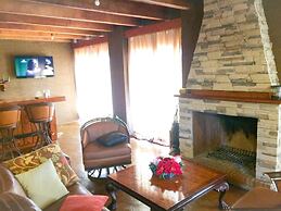 Beautiful Cabin Downtown Tapalpa Oven Mud Barbecue Grill 4 Room 12 ppl